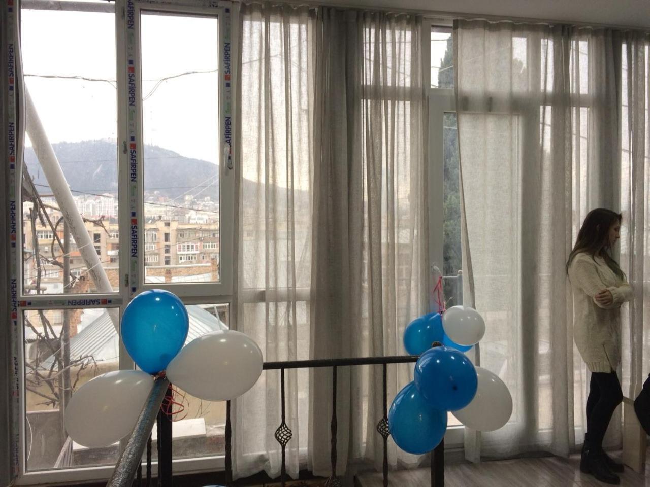 Blossom Hostel Updated ! Обновлено !!! City Center! Perfect Order!!! Snow-White Bed Linen!!! Идеальный Порядок!!! Белоснежное Постельное Белье!!! Центр Города !!! Tbilisi Exteriör bild