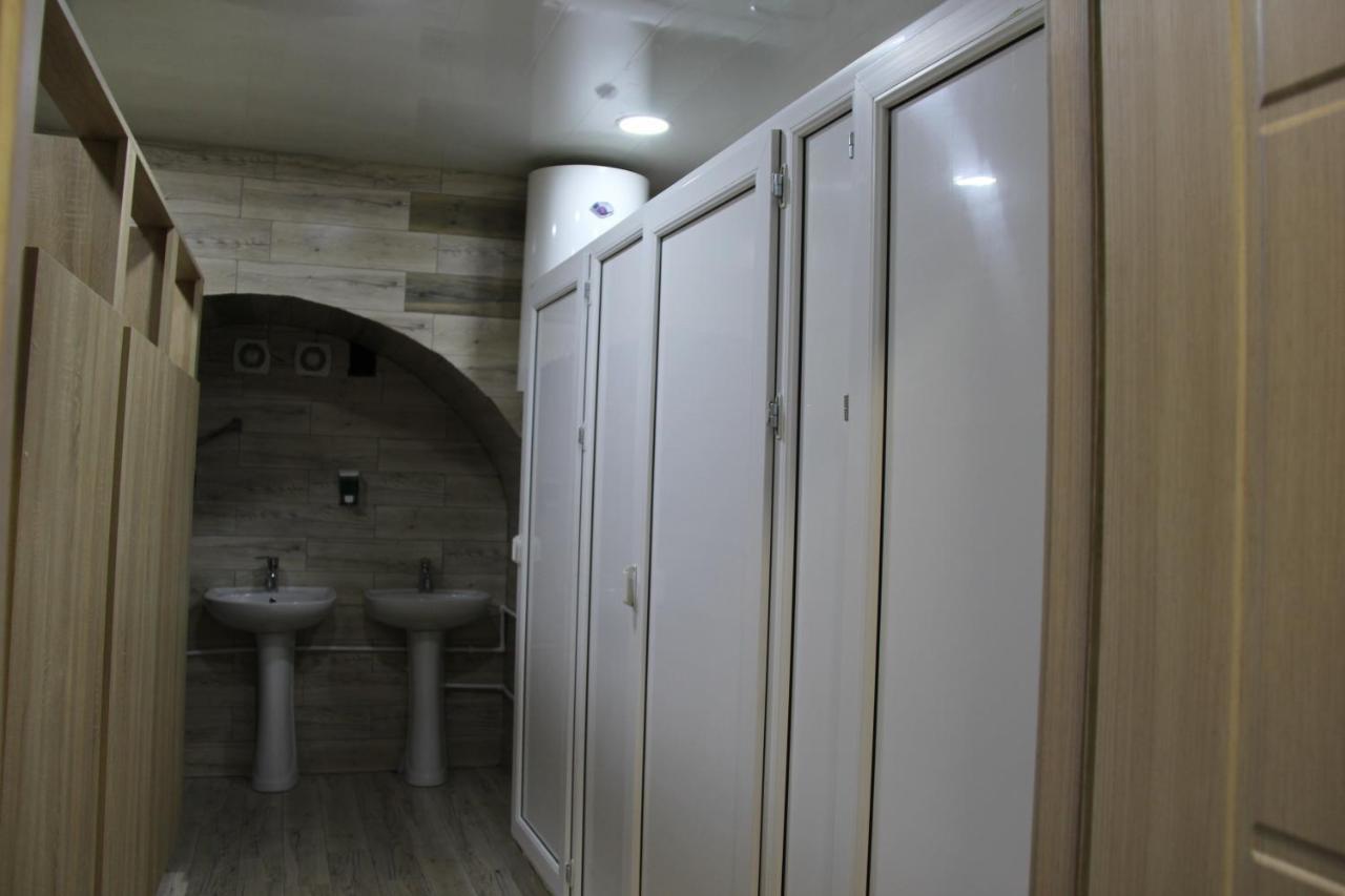 Blossom Hostel Updated ! Обновлено !!! City Center! Perfect Order!!! Snow-White Bed Linen!!! Идеальный Порядок!!! Белоснежное Постельное Белье!!! Центр Города !!! Tbilisi Exteriör bild