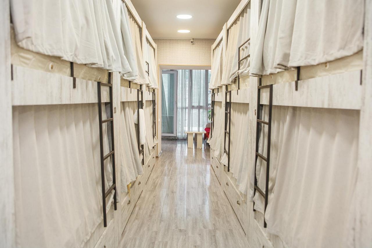 Blossom Hostel Updated ! Обновлено !!! City Center! Perfect Order!!! Snow-White Bed Linen!!! Идеальный Порядок!!! Белоснежное Постельное Белье!!! Центр Города !!! Tbilisi Exteriör bild